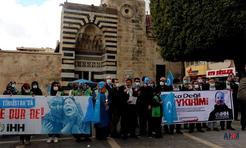 İHH'dan Uygur Türklerine Karantina Uygulayan Çin'e Tepki!