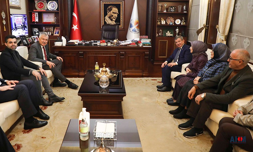 Ahmet Davutoğlu, Başkan Zeydan Karalar’ı ziyaret etti