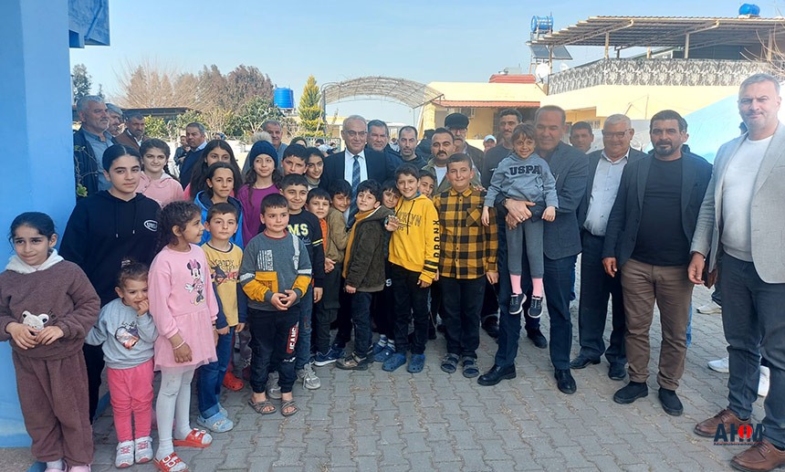 MHP Adana İl Başkanı Yusuf Kanlı Depremzedeleri Ziyaret Etti, Moral Verdi