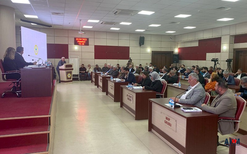 Yüreğir Meclisinde 4 Yıl Değerlendirildi, Yeni Meclis Üyeleri Seslendi!
