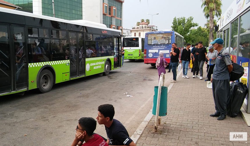 Adana’da Ulaşım Çilesi Bir Türlü Çözülemiyor: Trafik Kangren
