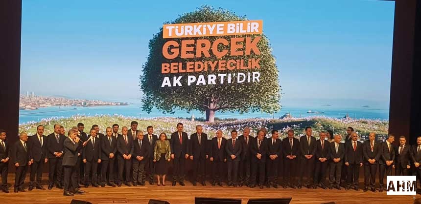 Cumhur İttifakı ve AK Parti Adana Büyükşehir Belediye Başkan Adayı Fatih Mehmet Kocaispir, AK Parti 'Yerel Seçim Beyannamesi Tanıtım Toplantısı’na katıldı.