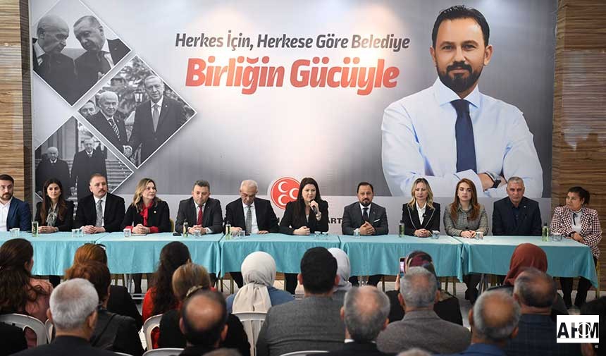 MHP’li Pelin Yılık Adana’da Seçim Çalışmalarına Katıldı