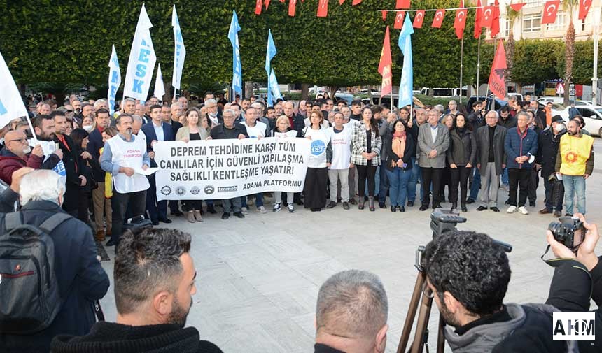 Adana'da STK'lar Depremde Ölenleri Andı, Çağrı Yaptı