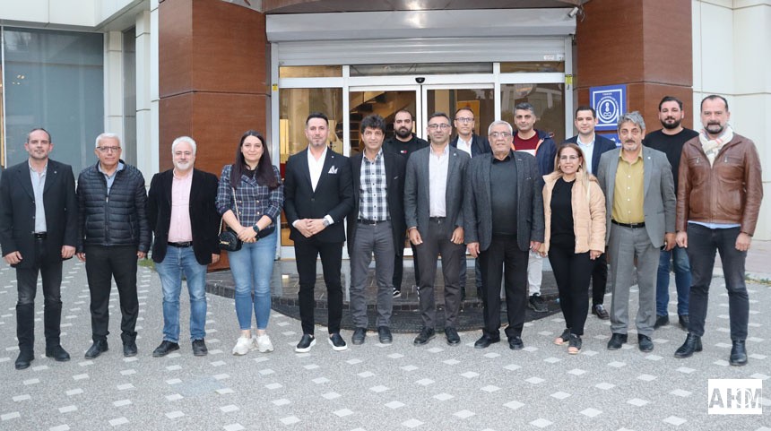Türk Mühendis ve Mimar Odaları Birliği (TMMOB) Adana İl Koordinasyon Kurulu (İKK) Sekreterliği görevini, Makine mühendisleri Odası Adana Şube Yönetim Kurulu Üyesi Kerem Şahin devraldı.