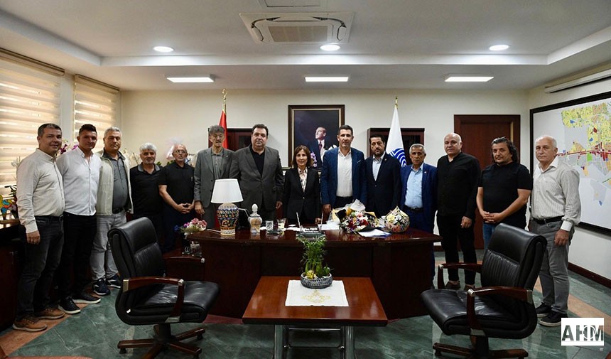 Adana Amatör Spor Kulüpleri Federasyonu Başkanı Ahmet Bozan ve yönetim kurulu üyeleri