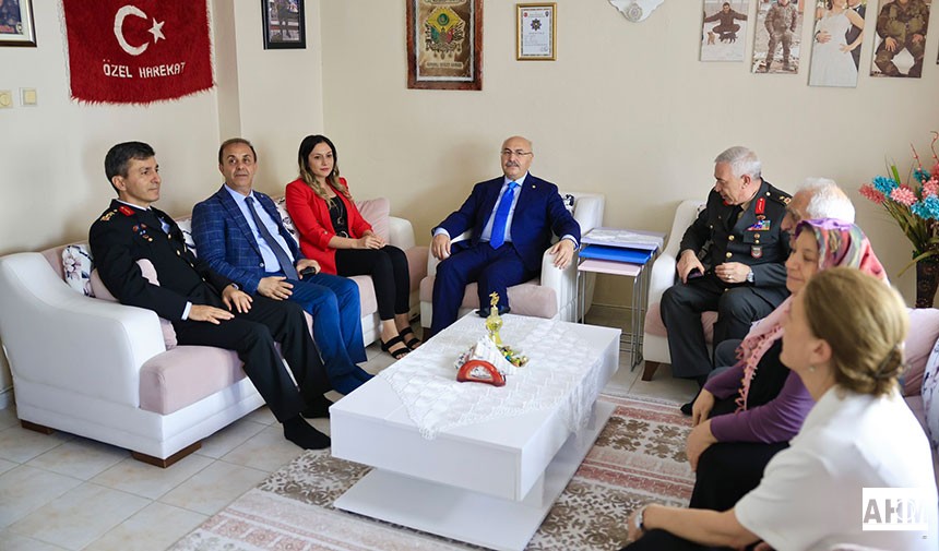 Adana Valisi Köşger'den Bayramda Seri Ziyaretler