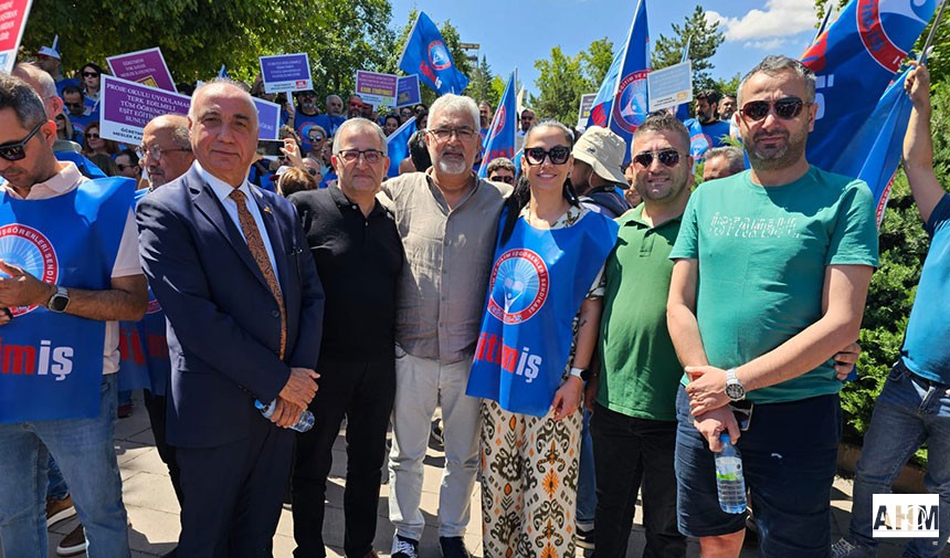 Eğitim-İş’ten, Öğretmenlik Meslek Kanunu’na tepki!