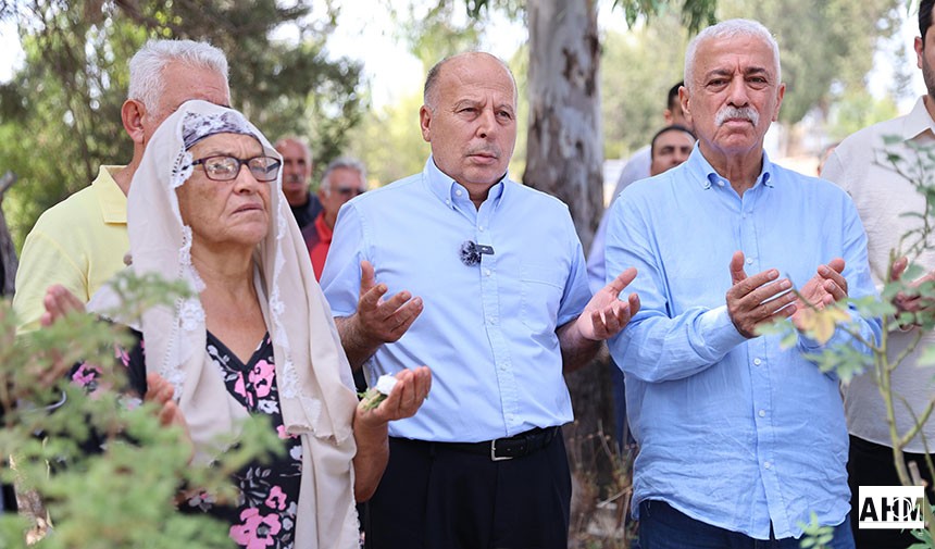 Başkan Karalar Sabahattin Eşberk için düzenlenen Anma törenine katılmaması dikkat çekti.