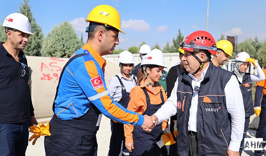 Yüreğir Belediyesi Arama Kurtarma Ekibine AFAD'tan Eğitim