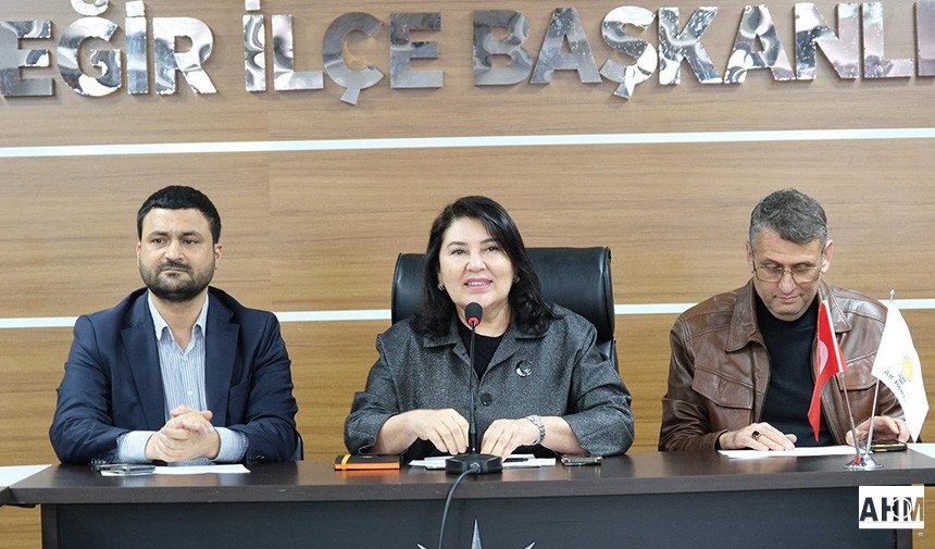 AK Parti Yüreğir’de 8. Bölge Toplantısı Gerçekleştirildi