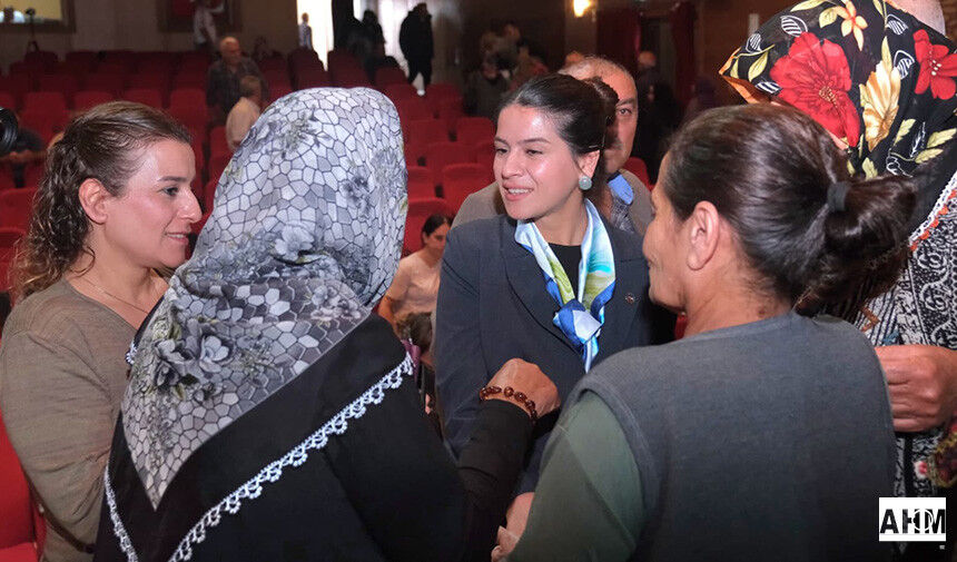 Ceyhan Belediyesi’nden Emeklilere Bayram Desteği
