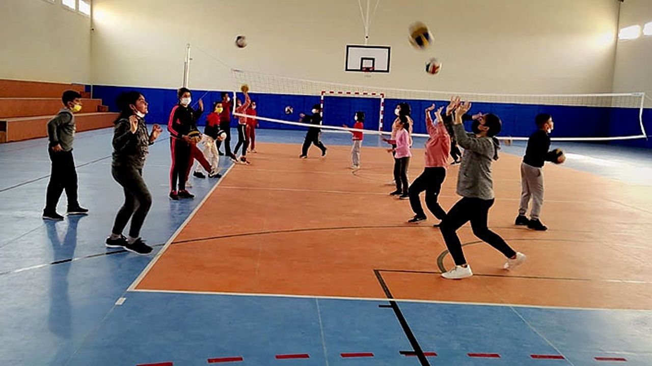 Seyhan'da, spor okullarına büyük ilgi