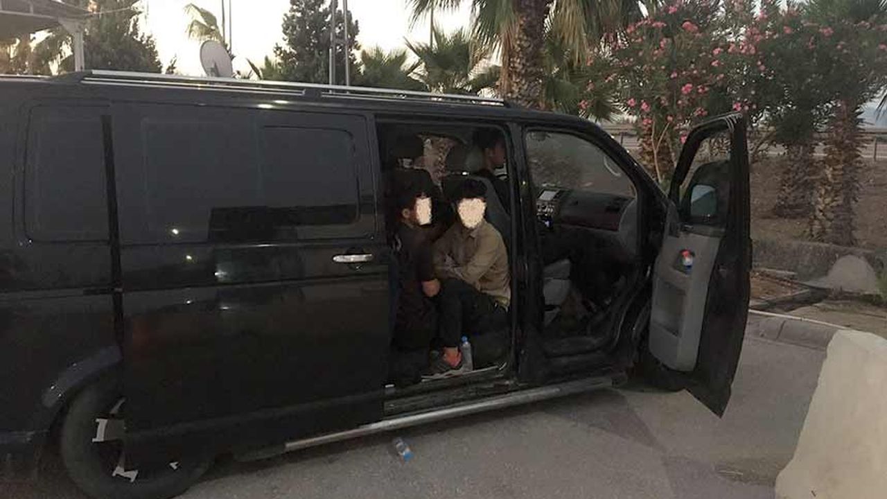 Adana'da 30 Düzensiz Göçmen Yakalandı!