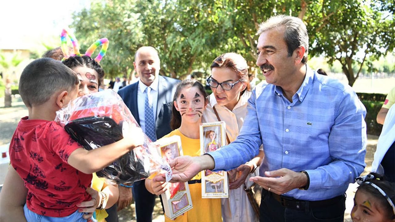 Başkan Çetin Kız Çocukları Gününü, "Çocuk Evleri"nde Kız Çocuklarıyla Kutladı