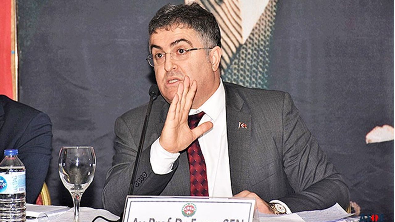 Prof. Dr. Ersan Şen'den Adana'da "Anayasa" Mesajı
