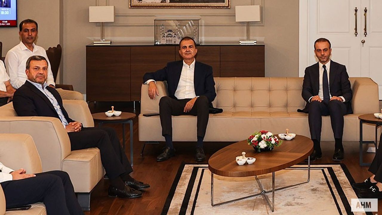Ömer Çelik'ten Yüreğir Belediye Başkanı Kocaispir'e Ziyaret