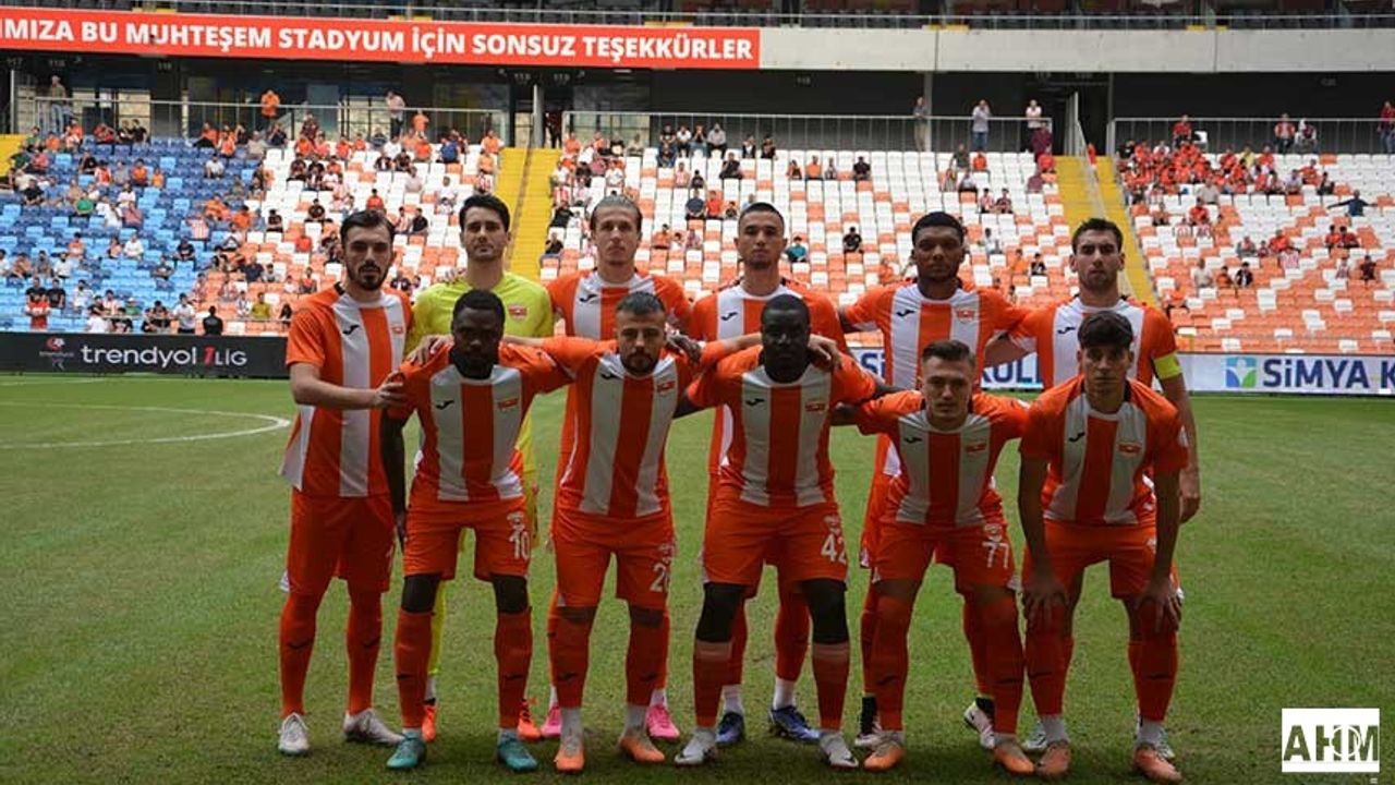 Adanaspor'da Futbolcular Aynı, Ruh Çok Farklı ! 4-2
