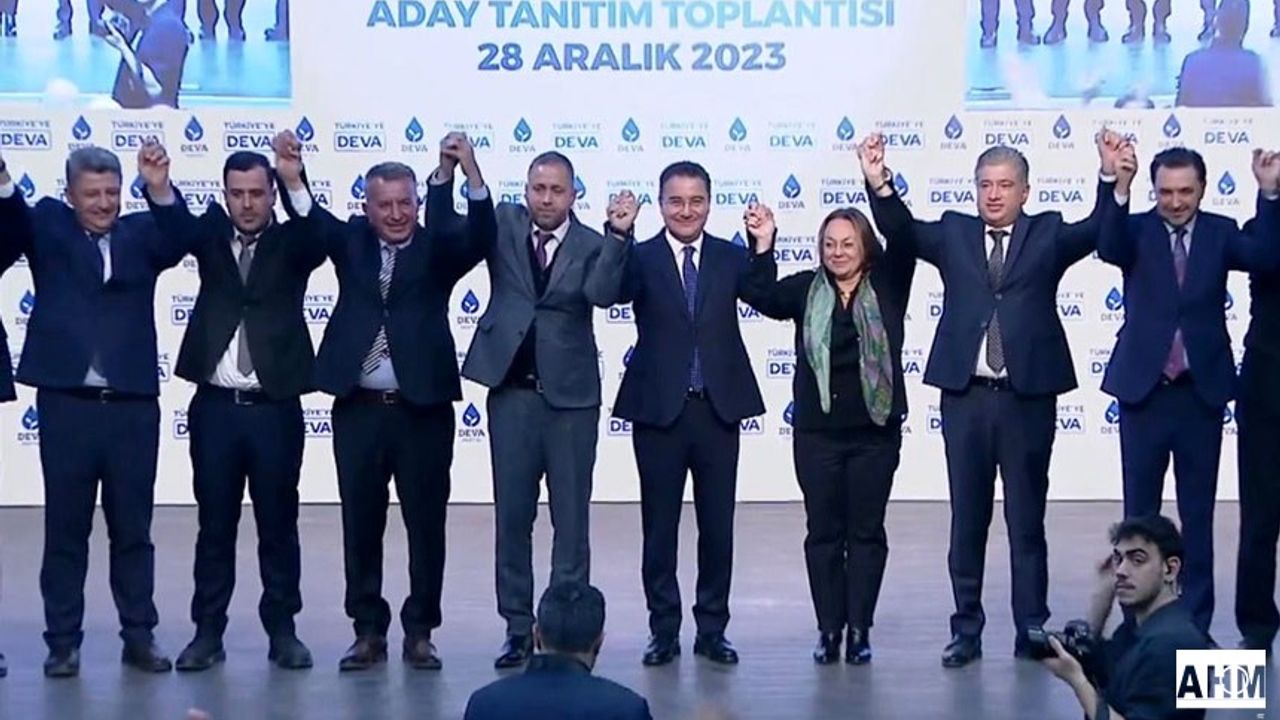 DEVA Partisi Adana'da 5 Başkan Adayını Açıkladı