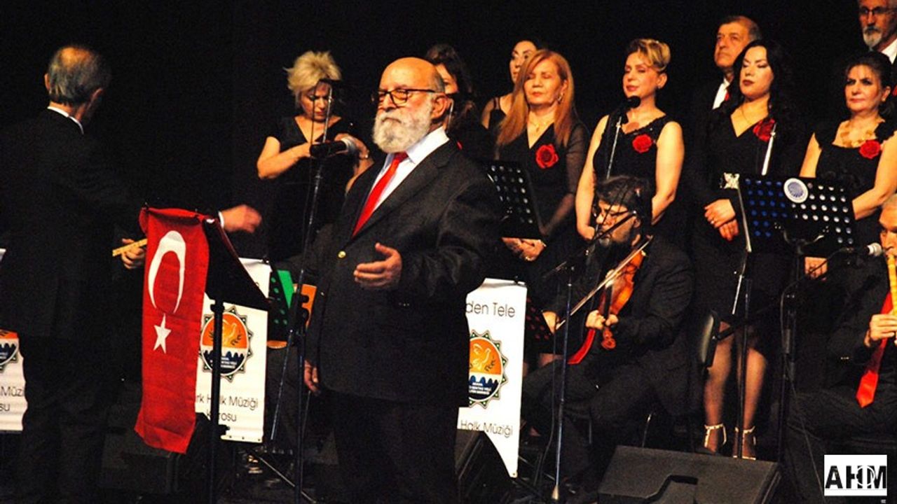 Hacı Bektaşi Veli Derneği Türk Halk Müziği Korosu’ndan Konser