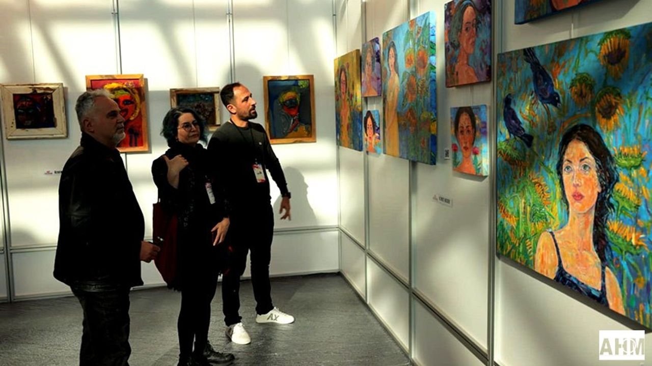 Adana’dan iki sanatçı Antalya Çağdaş Sanatlar Fuarı’nda