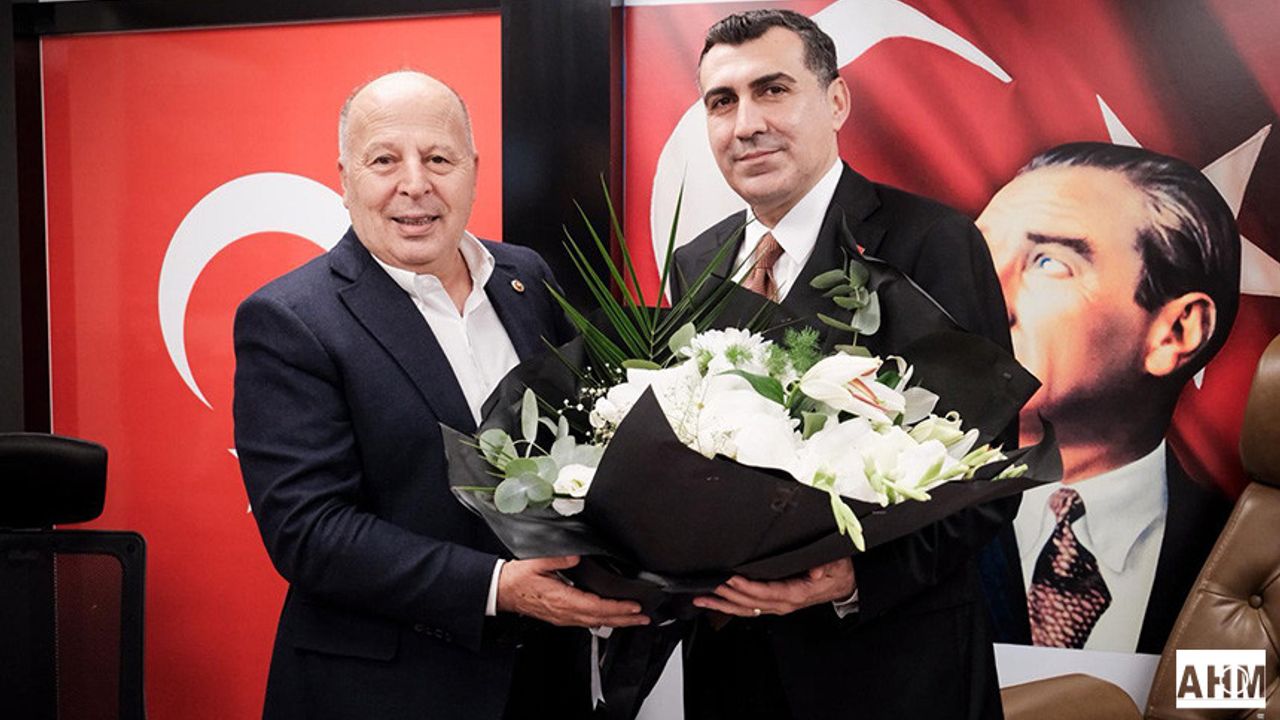Yüreğir’den CHP İl Başkanlığı’na Ziyaret
