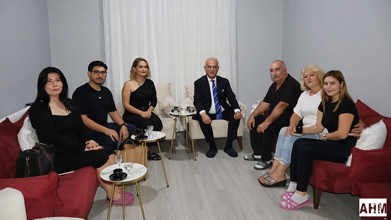MHP Adana “Hayırlı Günler Komşum” ile Gönül Kapılarını Aralıyor