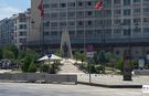 Küçüksaat Meydanı İlgi Bekliyor: Yıllardır Düzenleme Yapılmadı