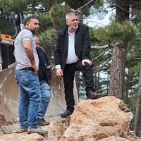Özel