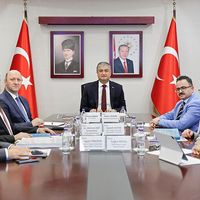 Özel