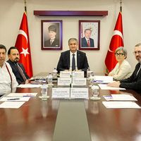 Özel
