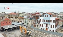 Adana Tarihi binaları göz önüne çıkıyor
