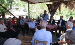 AK Partili Doğru Kozan'da Vatandaşla Buluştu