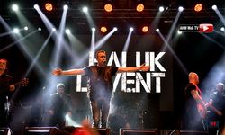 Haluk Levent'ten Ceyhan'da "Cumhuriyet" Konseri