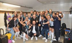 ÇB Adana Demirsporlu Voleybolculara Murat Sancak Morali 3-2