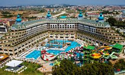 Antalya'da Konforlu ve Eğlence Dolu Tatil: Crystal Sunset Luxury Resort & Spa