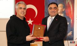 Tarihi Binada, Tarihi Genel Kurul: Güven Tazeledi