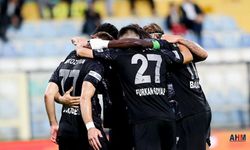 Adana Demirspor, İstanbul'da Burak Yılmaz'ı Buldu: 2-0