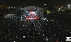 Adanalılar Pinhani Konseriyle Coştu, Cumhuriyeti Kutladı