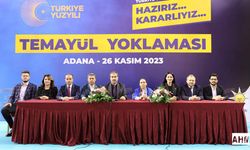 AK Parti Adana'da Teşkilat İçi Temayül Yoklaması Yapıldı