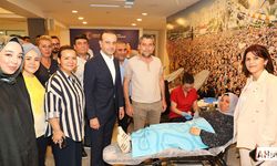 AK Parti Adana Teşkilatı Üyeleri Kan Bağışı Yaptı