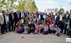 İYİ Parti Adana'dan Mevsimlik İşçilere Destek Ziyareti