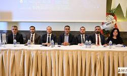 Çukurova Belediye Başkanı Emrah Kozay, Kentsel Dönüşüm Toplantısına Katıldı