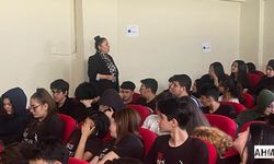 Lise ve Ortaokul Öğrencilerine Medya Okuryazarlığı Eğitimi Verildi