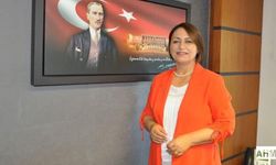 Müzeyyen Şevkin “Gençler, Sonsuza Dek Atatürk’ün İzinden Yürüyecek”