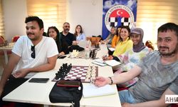 Satranç Yardımcı Antrenörlük Kursu Çukurova'da Başladı