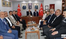 MHP’li Sadir Durmaz’dan Adana’ya Övgü