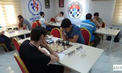 Çukurova’da Satranç Heyecanı: 16. Kahraman Olgaç Anma Turnuvası Başladı