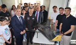 Türkiye'nin İlk Astronotu Alper Gezeravcı ATÜ'de Öğrencilerle Buluştu