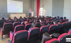 TÜBİTAK Bilim Söyleşileri kapsamında Ceyhan’da Afet Farkındalığı Anlatıldı